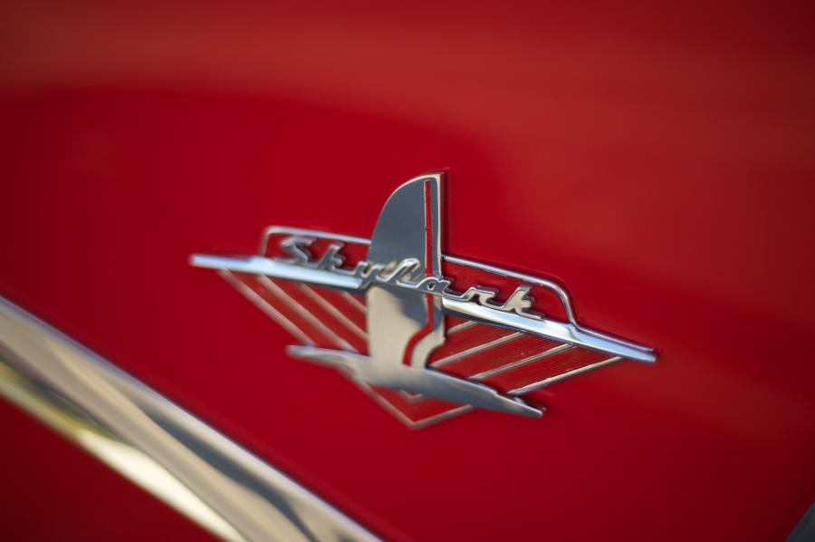  Buick Skylark Sport Convertible 1954 года  (фото 15 из 19)
